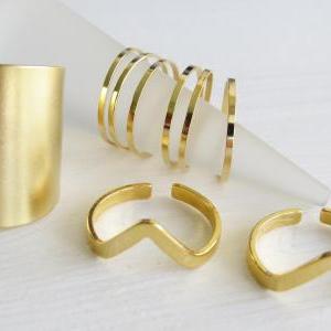 Set of 9 gold stacking rings, Gold ..