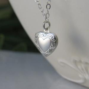 Silver Necklace - Heart Necklace, Tiny Heart..