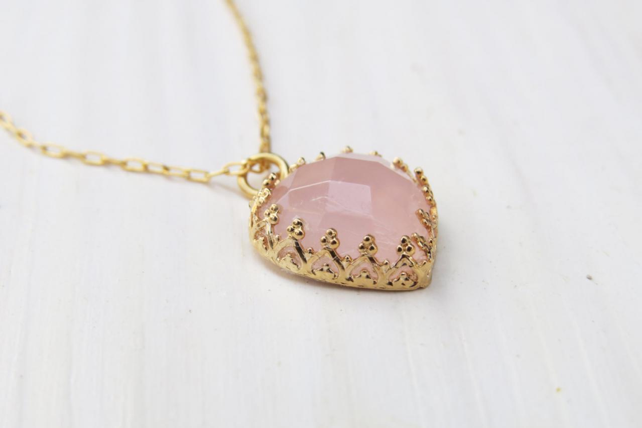 Heart Delicate Necklace with Pink Quartz