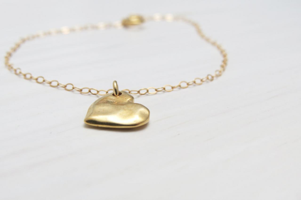 Gold Bracelet - Gold Heart Bracelet, Heart Pendant, Small Heart Bracelet, Simple Gold Bracelet, Fashion Gold Jewelry, Friend Gifts