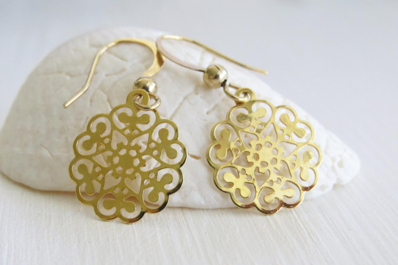 Gold Earrings - 14k Goldfilled Filigree Earrings - Dangle Gold Earrings - Simple Small Round Gold Earrings